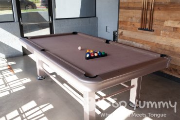 pool table at Draft Republic in La Jolla pool table at Draft Republic in La Jolla