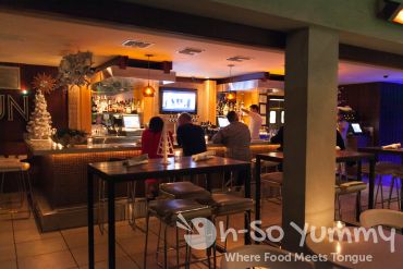 Eat at the Pearl Hotel - restaurant ambience Eat at the Pearl Hotel - restaurant ambience