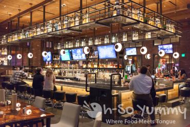 bar seating at Kelsey's Bar and Grill at Pechanga bar seating at Kelsey's Bar and Grill at Pechanga