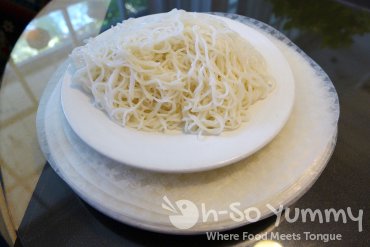 rice paper and noodles at Nhu Y Ca 8 Mon rice paper and noodles at Nhu Y Ca 8 Mon