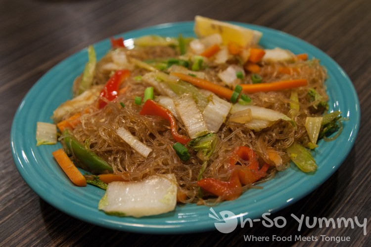 Carin de Ria - Pancit (glass noodle with vegetables) Carin de Ria - Pancit (glass noodle with vegetables)
