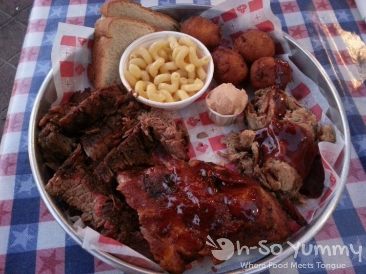 Lil' Piggy's BBQ - Pig Out Platter Lil' Piggy's BBQ - Pig Out Platter