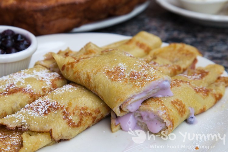 Richard Walker's Pancake House - Blueberry and Sour Cream Crepes Dissected Richard Walker's Pancake House - Blueberry and Sour Cream Crepes Dissected