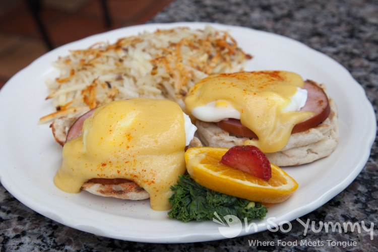 Richard Walker's Pancake House - Classic Eggs Benedict Richard Walker's Pancake House - Classic Eggs Benedict