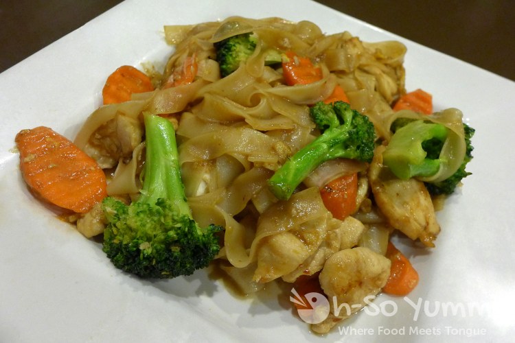 Spices Thai Cafe - Pad See Ew with chicken Spices Thai Cafe - Pad See Ew with chicken