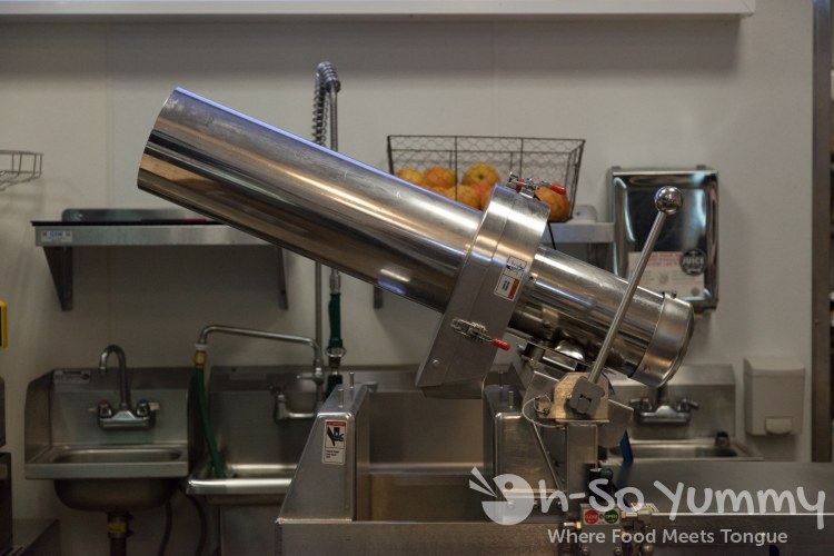 Taste of Downtown 2014 - the juicer at Juice Saves Taste of Downtown 2014 - the juicer at Juice Saves