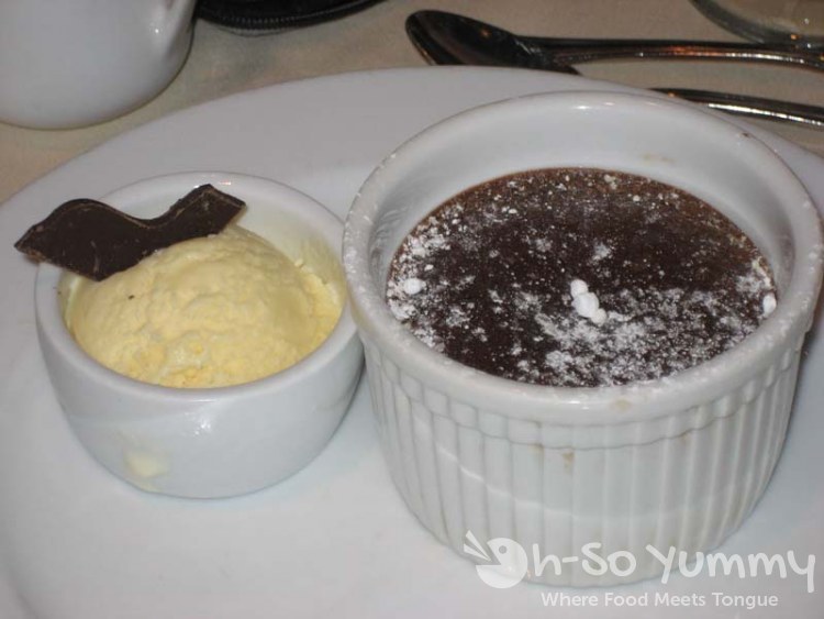 Warm Chocolate Melting Cake Warm Chocolate Melting Cake