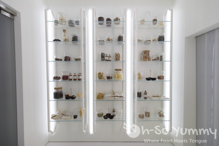 Realm of the 52 Remedies waiting room Realm of the 52 Remedies waiting room