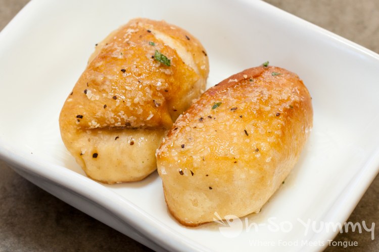 garlic butter pretzel bites at Barrel Republic in Carlsbad garlic butter pretzel bites at Barrel Republic in Carlsbad