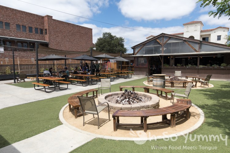 Outdoor space at Blackbird Tavern in Old Town Temecula Outdoor space at Blackbird Tavern in Old Town Temecula