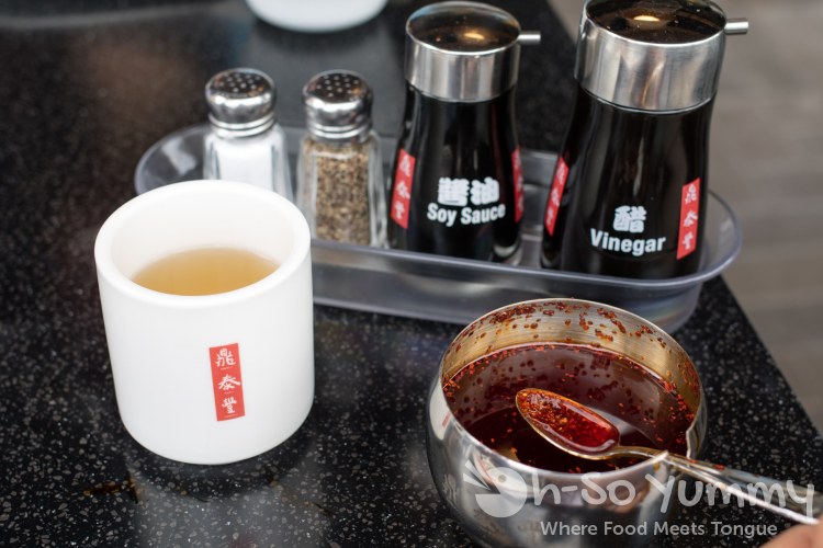 green tea and condiments at Din Tai Fung at UTC Mall in San Diego green tea and condiments at Din Tai Fung at UTC Mall in San Diego