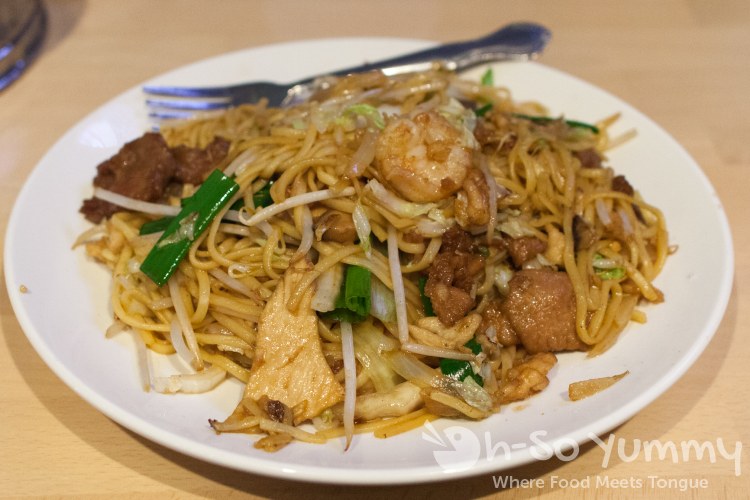 lo mein at Dumpling Inn / Shanghai Saloon in San Diego lo mein at Dumpling Inn / Shanghai Saloon in San Diego