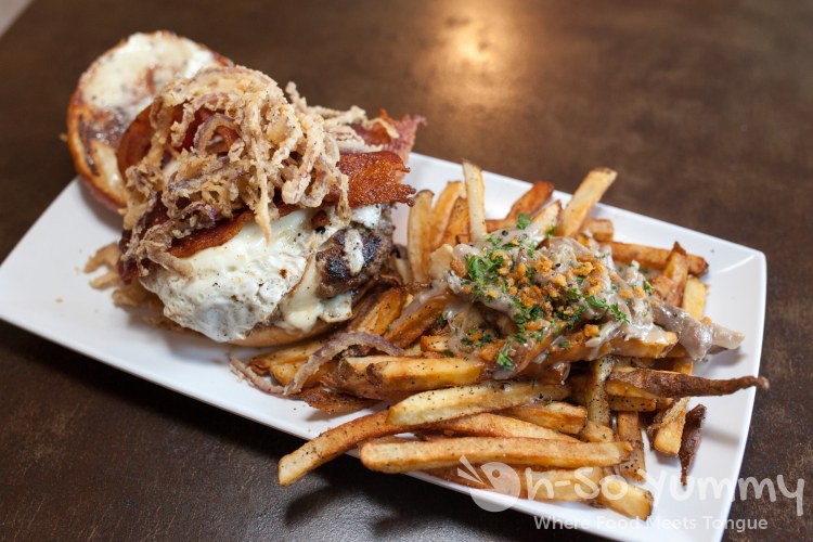 MishMash burger with sirloin fries MishMash burger with sirloin fries