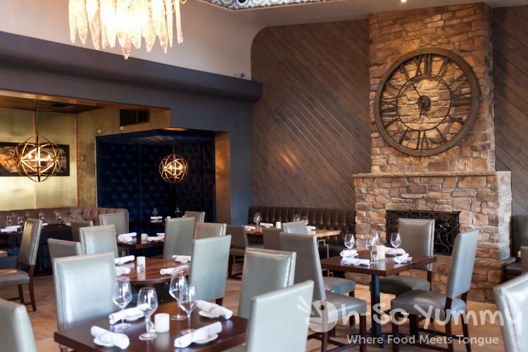 indoor seating at Nick and G's in Rancho Santa Fe, California indoor seating at Nick and G's in Rancho Santa Fe, California