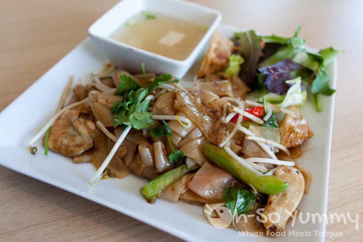 drunken noodles at Nok Thai in San Diego drunken noodles at Nok Thai in San Diego