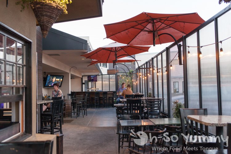 patio at Oscar Wilde in San Diego patio at Oscar Wilde in San Diego