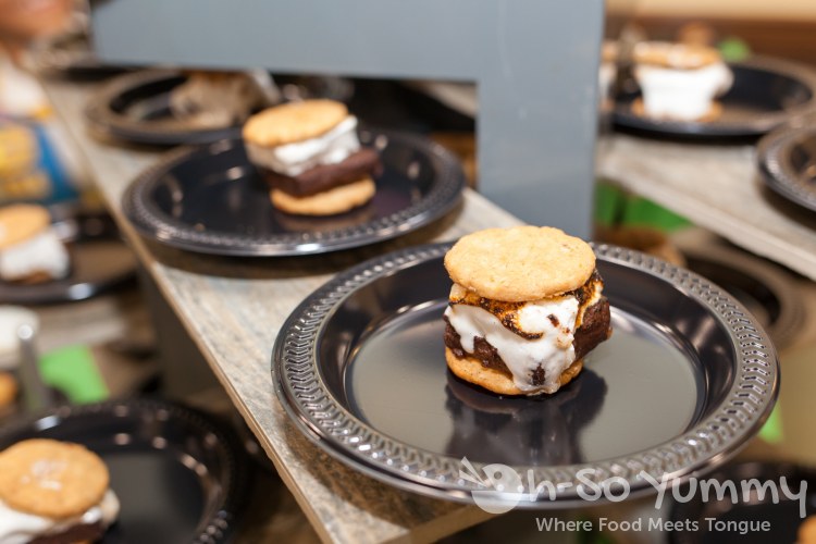 Do-Si-Dos Peanut Butter S'mores Pie dessert by Sea180 Do-Si-Dos Peanut Butter S'mores Pie dessert by Sea180