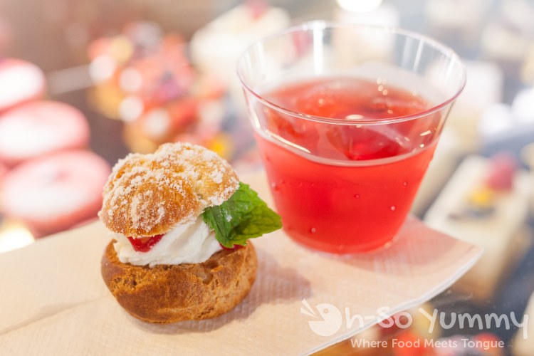 Le Parfait Paris samples during Toast of Gaslamp Le Parfait Paris samples during Toast of Gaslamp